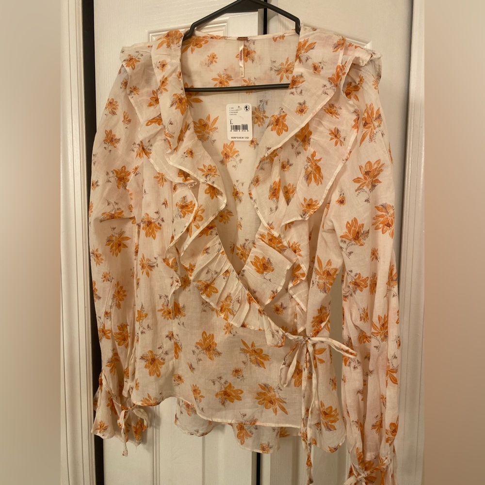 COPY - NWT FREE PEOPLE SIZE LARGE